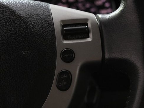 Used 2012 Nissan Rogue SL image 19