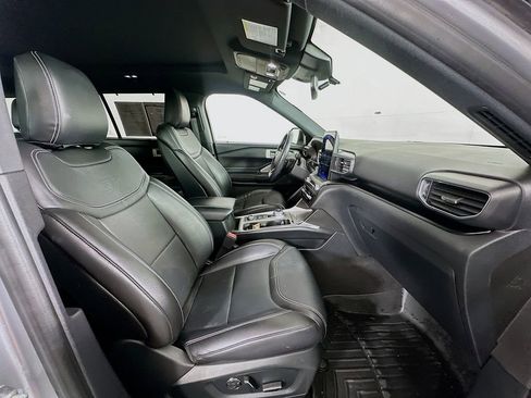 Used 2020 Ford Explorer ST w/ ST Street Pack image 28
