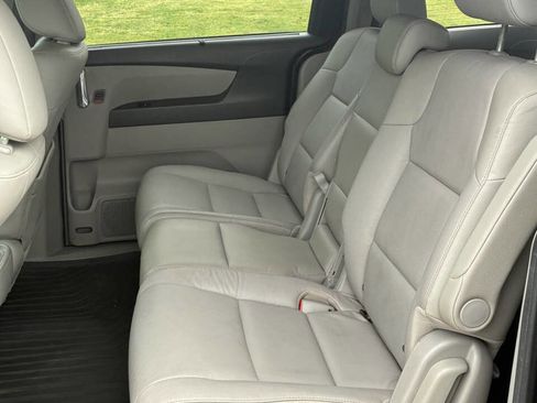 Used 2014 Honda Odyssey EX-L image 12