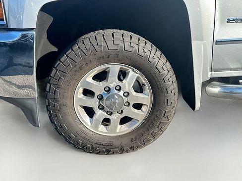 Used 2015 Chevrolet Silverado 2500 LT w/ Z71 Package, Off-Road AWD/4WD image 31