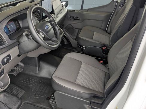 New 2026 Ford Transit 250 148 Medium Roof w/ Load Area Protection Package RWD image 5