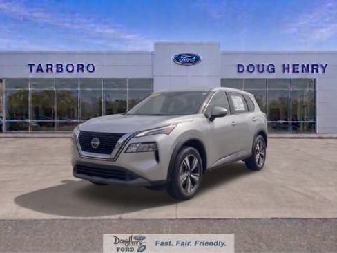 Used 2025 Nissan Rogue SV FWD image 1
