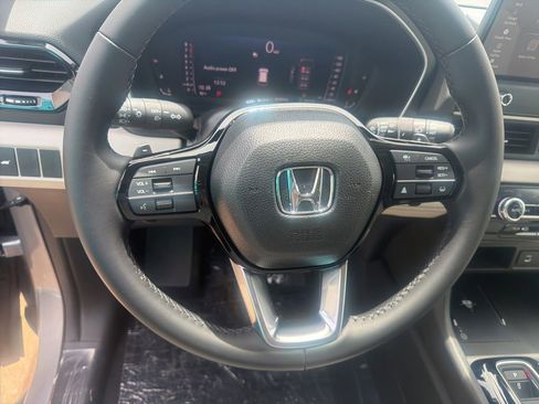 New 2026 Honda Pilot Touring image 9