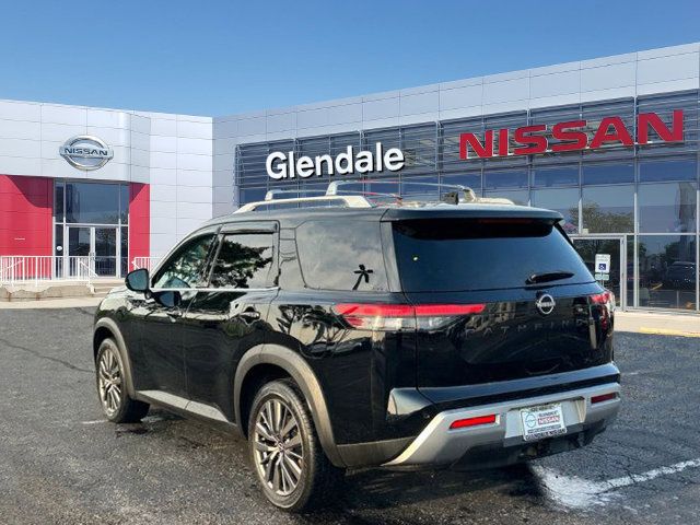 Certified 2022 Nissan Pathfinder SL w/ SL Premium Package AWD/4WD image 7