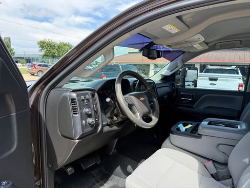 Used 2019 Chevrolet Silverado 2500 W/T AWD/4WD image 15