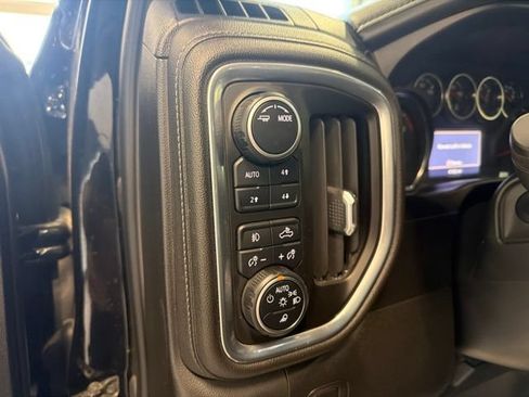 Used 2022 Chevrolet Silverado 3500 LTZ AWD/4WD image 19