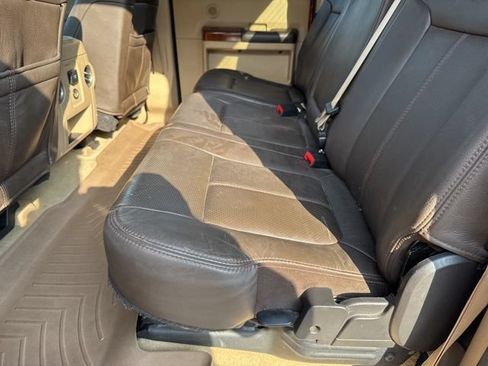 Used 2015 Ford F250 King Ranch w/ FX4 Off-Road Package AWD/4WD image 32