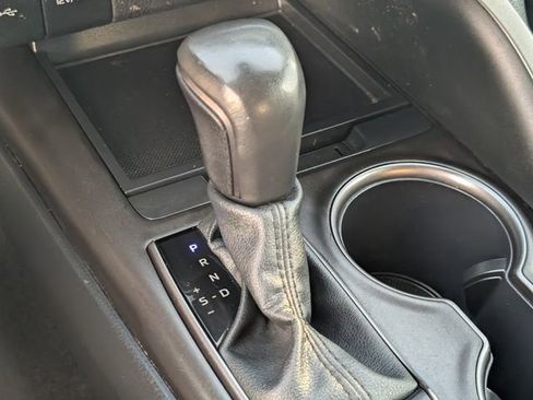 Used 2024 Toyota Camry SE image 22