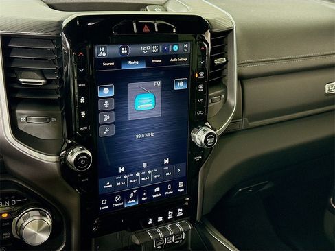 Used 2023 RAM 1500 Laramie image 9
