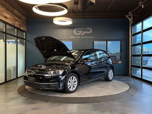 Used 2021 Volkswagen Golf 4-Door FWD image 24