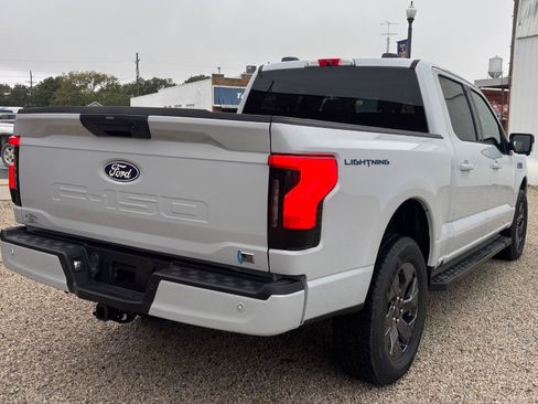 New 2025 Ford F150 Lightning Flash image 3