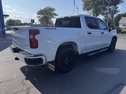 Used 2022 Chevrolet Silverado 1500 Custom AWD/4WD image 7