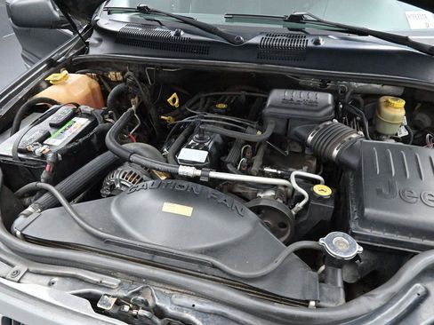 Used 2004 Jeep Grand Cherokee Laredo RWD image 26