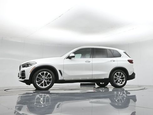 Used 2023 BMW X5 sDrive40i image 61