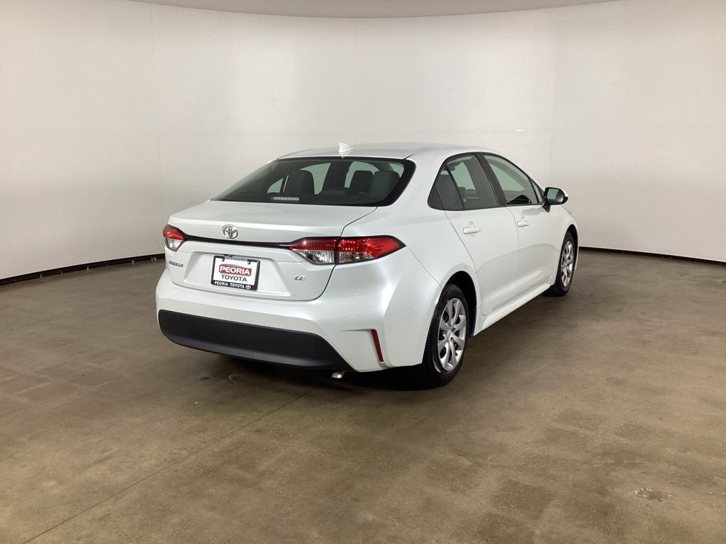 Used 2025 Toyota Corolla LE FWD image 5