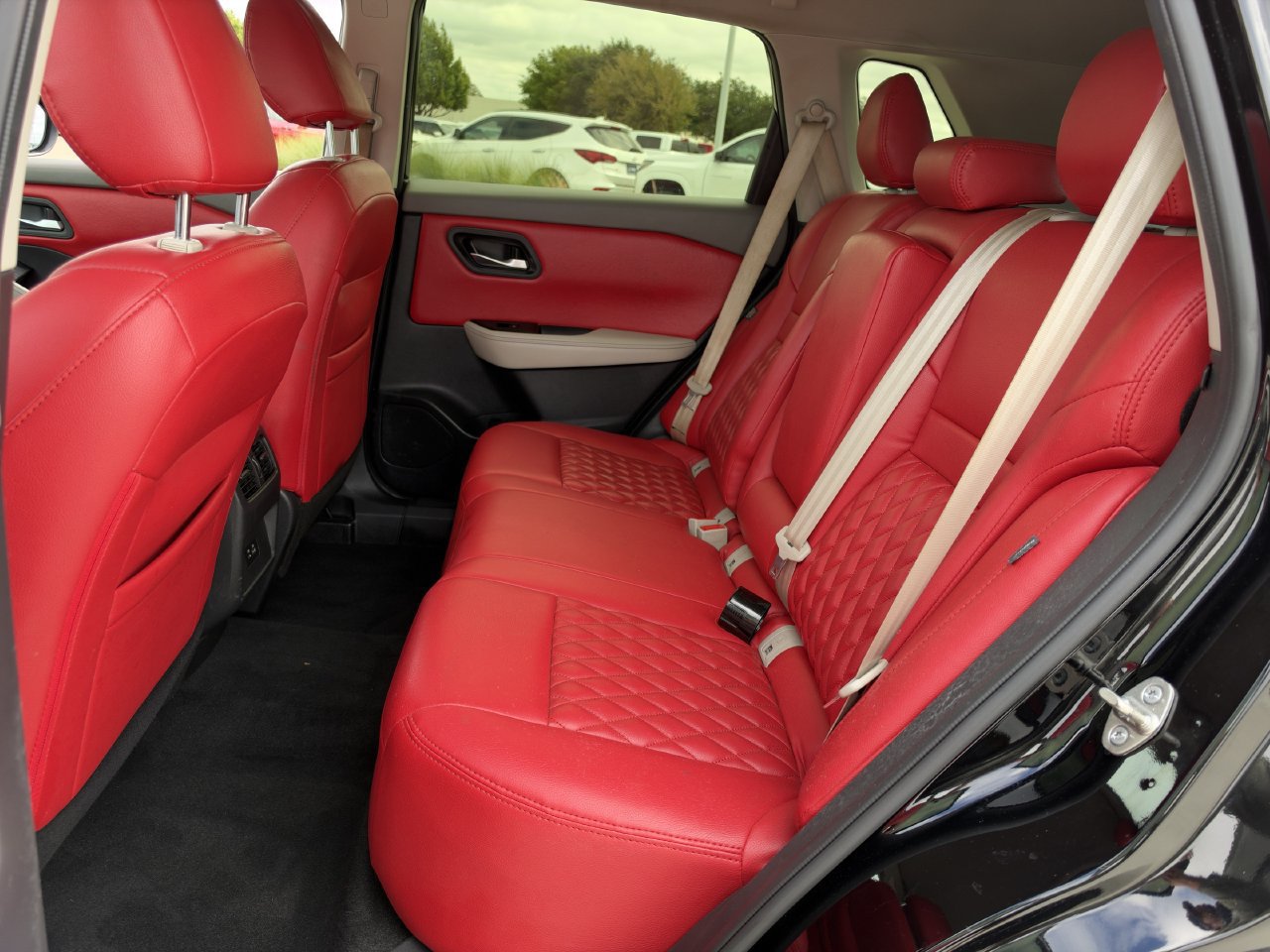 Used 2023 Nissan Rogue SV FWD image 26