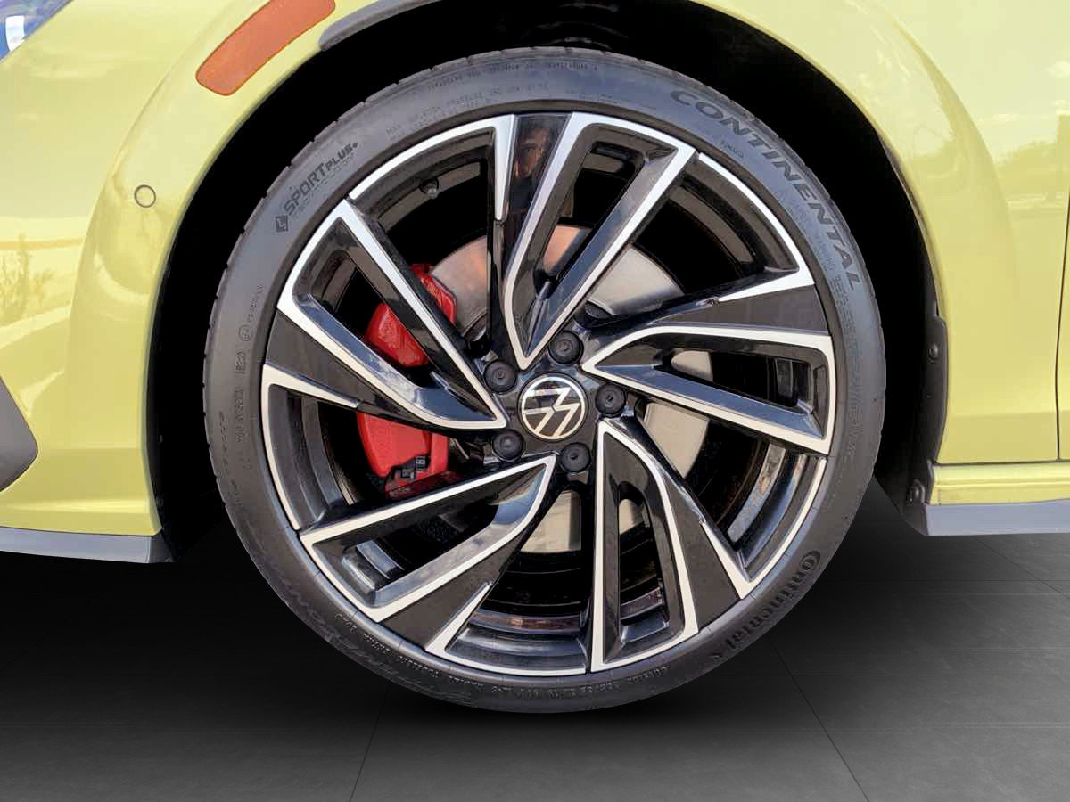 Used 2022 Volkswagen GTI Autobahn FWD image 10