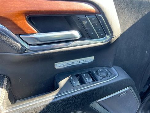 Used 2022 GMC Sierra 1500 Denali image 24