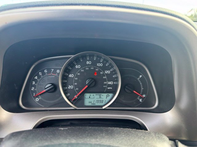 Used 2013 Toyota RAV4 XLE AWD/4WD image 18