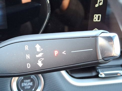 Used 2025 Chevrolet Equinox LT image 16