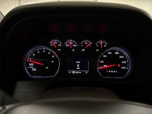 Used 2024 Chevrolet Silverado 1500 Custom image 11