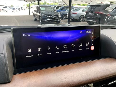 Used 2020 Lexus LX 570 4WD w/ Luxury Package image 34