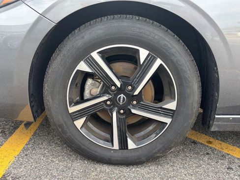 Used 2024 Nissan Sentra SV image 27