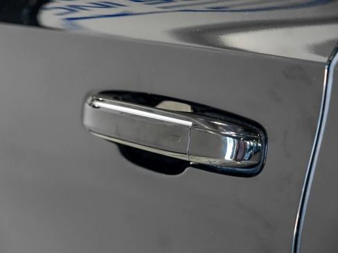 Used 2022 Cadillac Escalade ESV Sport Platinum w/ Heavy-Duty Trailer Package AWD/4WD image 68