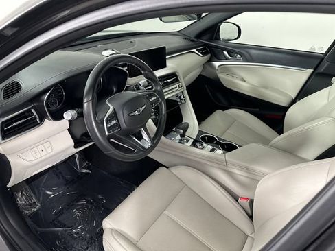 Used 2025 Genesis G70 2.5T RWD image 19