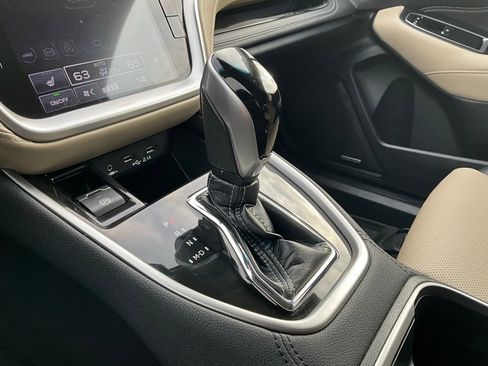 Certified 2022 Subaru Outback Limited image 18