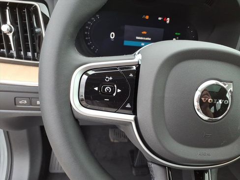 New 2026 Volvo XC60 T8 Plus w/ Protection Package Premier AWD/4WD image 16