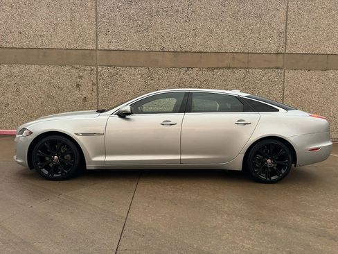 Used 2019 Jaguar XJ L Portfolio image 3