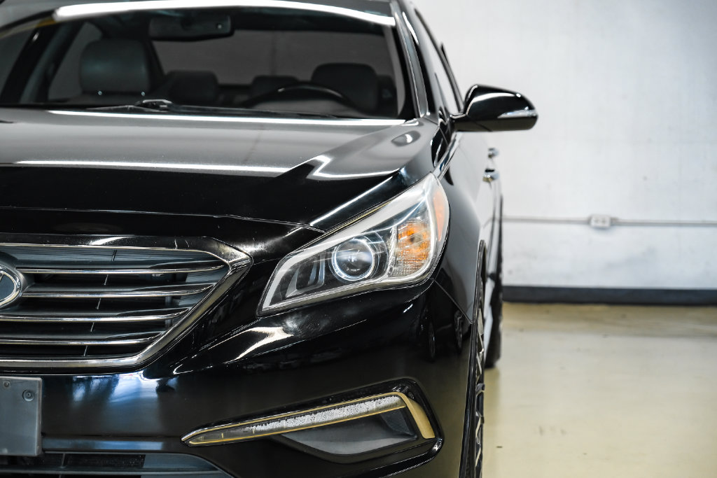 Used 2015 Hyundai Sonata Limited w/ Option Group 05 FWD image 42