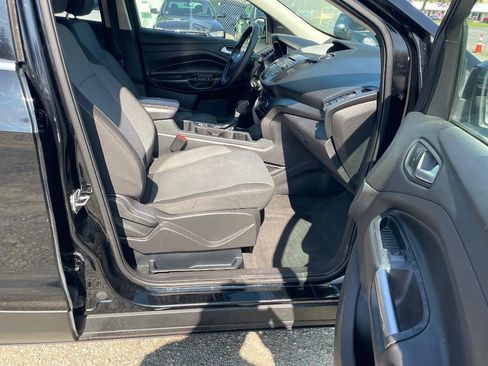 Used 2017 Ford Escape SE AWD/4WD image 12