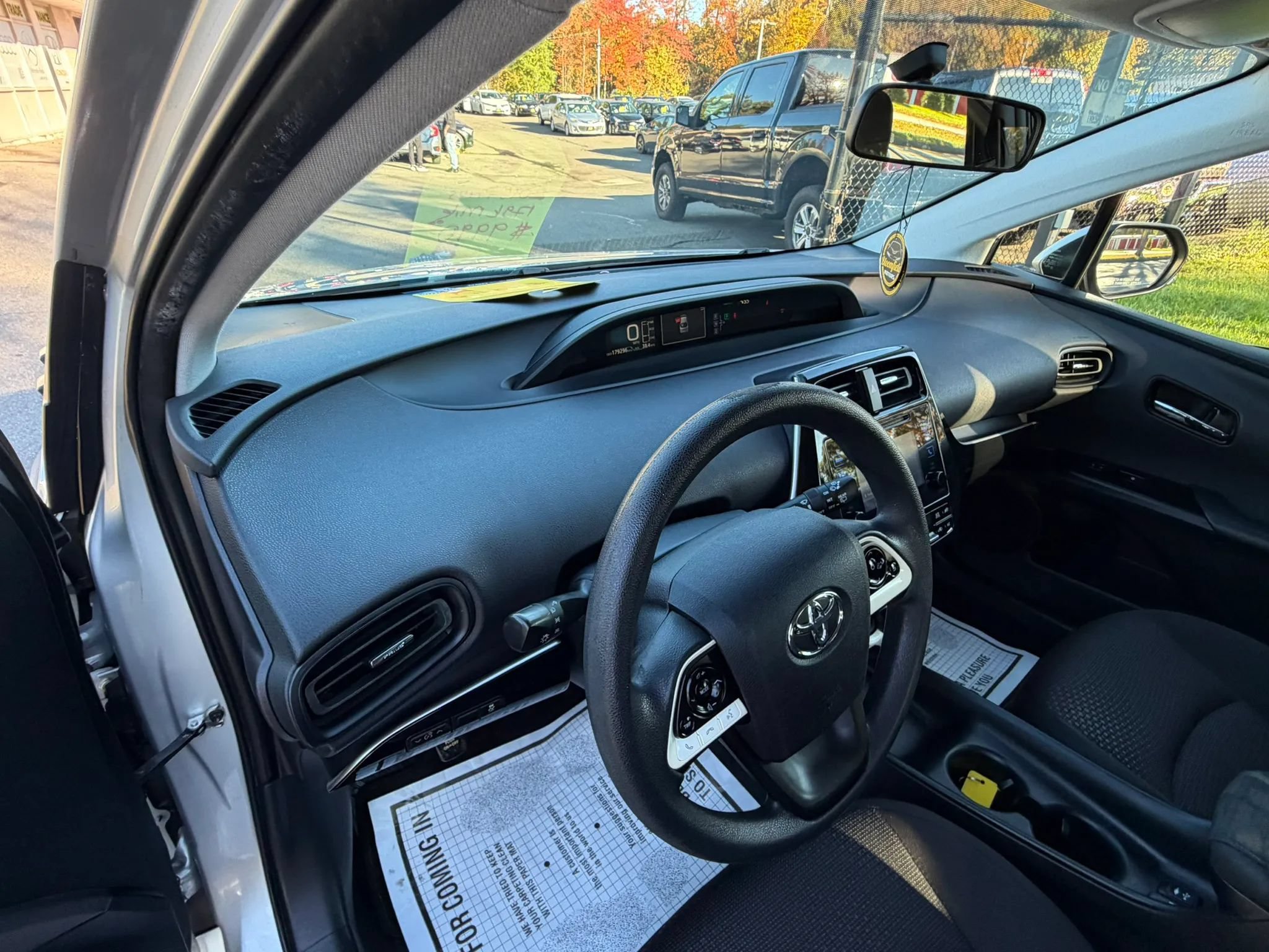 Used 2016 Toyota Prius Two FWD image 9