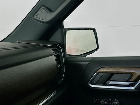 Used 2022 Chevrolet Silverado 1500 High Country w/ High Country Premium Package image 25