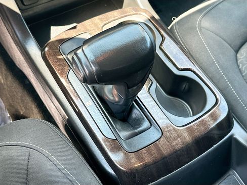 Used 2017 GMC Canyon SLE w/ SLE Convenience Package AWD/4WD image 24