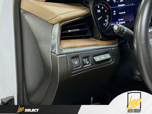 Used 2023 Cadillac XT5 Premium Luxury w/ Platinum Package AWD/4WD image 13