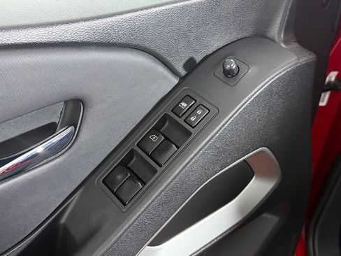 Used 2022 Nissan Frontier SV AWD/4WD image 19