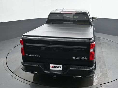 Used 2021 Chevrolet Silverado 1500 High Country image 33