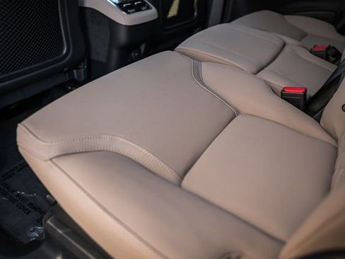 New 2026 Volvo XC90 B6 Plus image 32