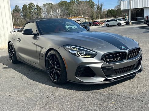 Used 2021 BMW Z4 M40i w/ Executive Package image 4