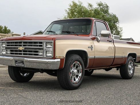 Used 1987 Chevrolet C/K Truck 2500 RWD image 15
