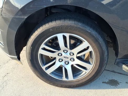 Used 2024 Ford Expedition Limited AWD/4WD image 10