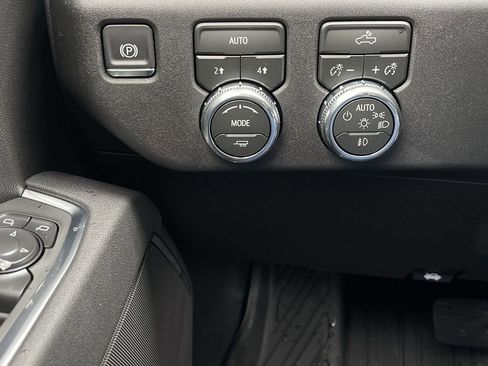 New 2026 GMC Sierra 1500 Elevation w/ Elevation Select Package AWD/4WD image 18