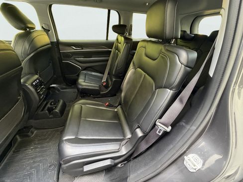 Used 2021 Jeep Grand Cherokee L Limited image 13