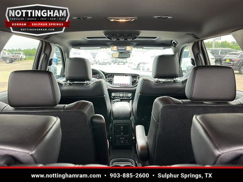 Used 2025 Dodge Durango R/T AWD/4WD image 9