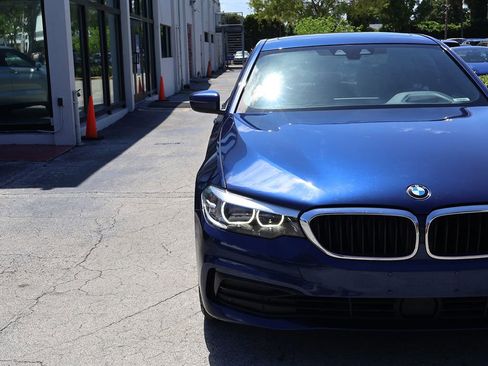 Used 2019 BMW 530i xDrive AWD/4WD image 10