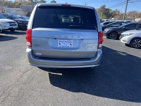 Used 2017 Dodge Grand Caravan SE w/ Power Window Group image 6