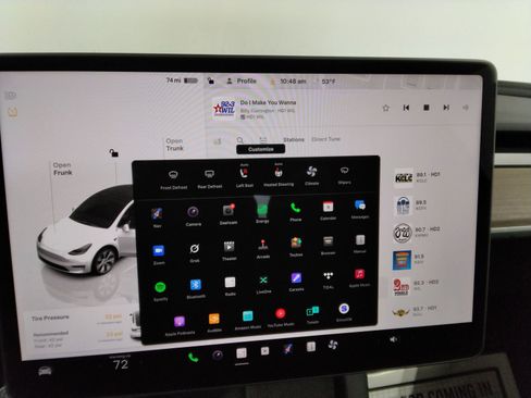 Used 2023 Tesla Model Y Long Range image 22